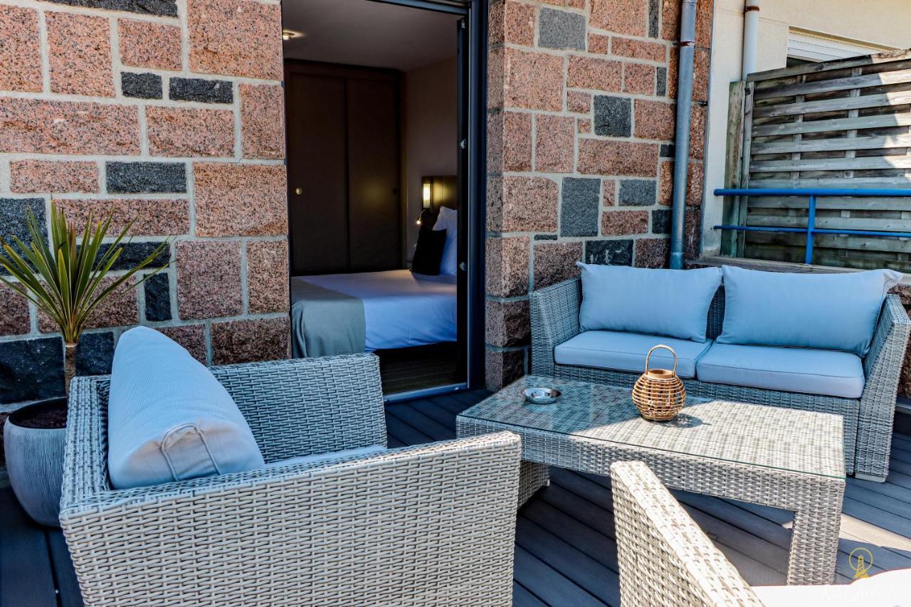 Logis Hotel Du Parc Perros-Guirec Exteriör bild