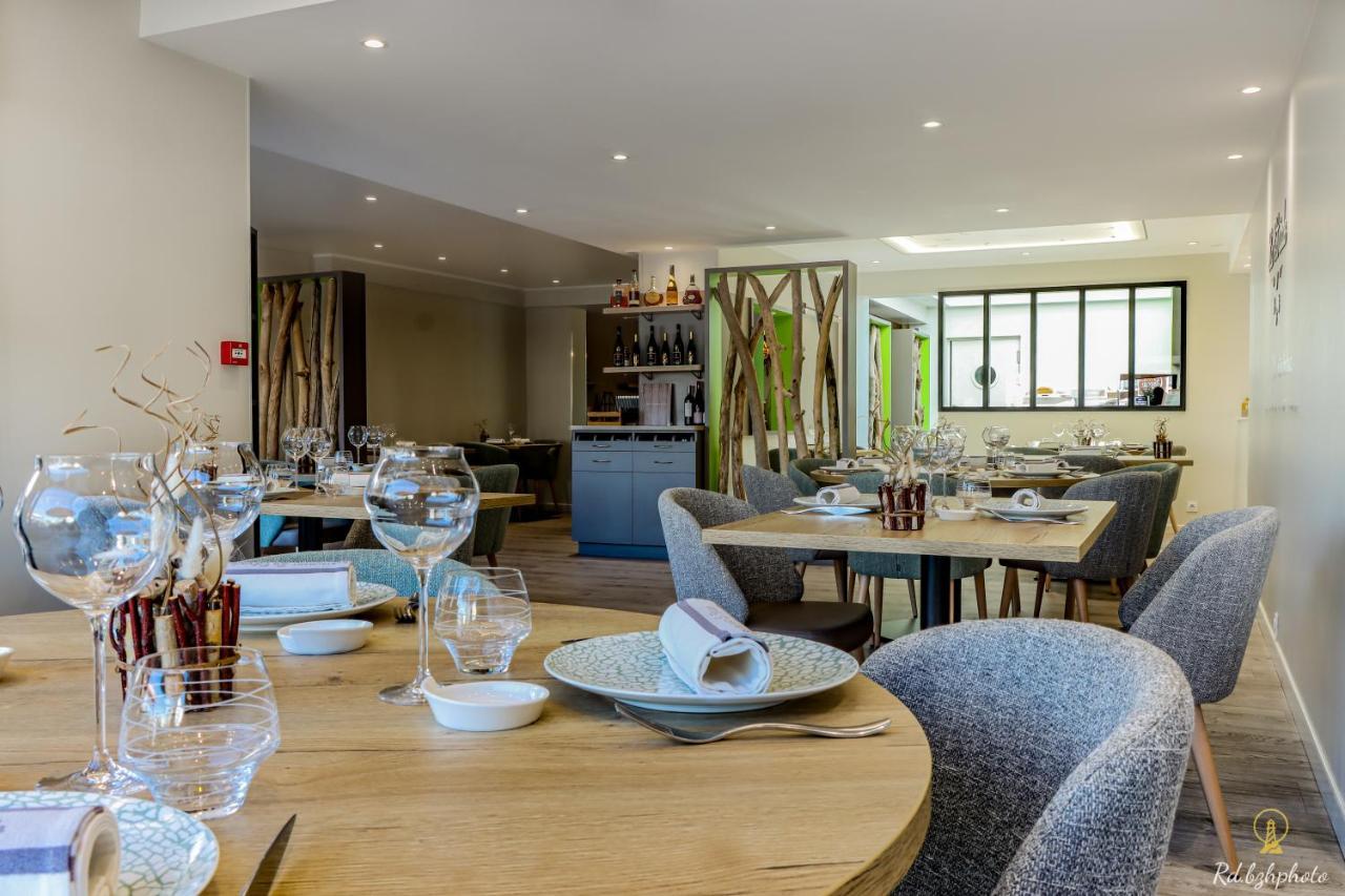 Logis Hotel Du Parc Perros-Guirec Exteriör bild